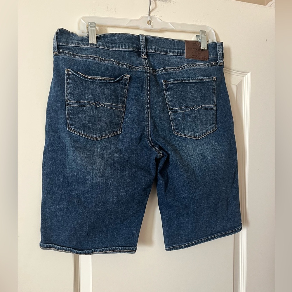 Lucky Brand Dark Blue Denim Bermuda Shorts Distressed Women’s size 10 - Picture 3 of 15